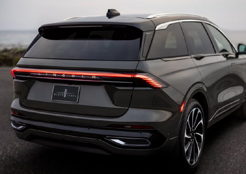The rear of a 2025 Lincoln Black Label Nautilus® SUV displays full LED rear lighting. | Fair Oaks Lincoln in Naperville IL