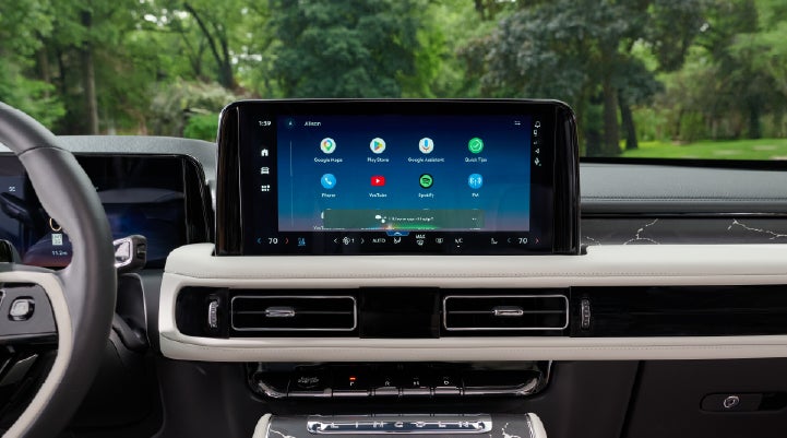 The center touchscreen inside a 2027 Lincoln Aviator® Black Label™ SUV | Fair Oaks Lincoln in Naperville IL