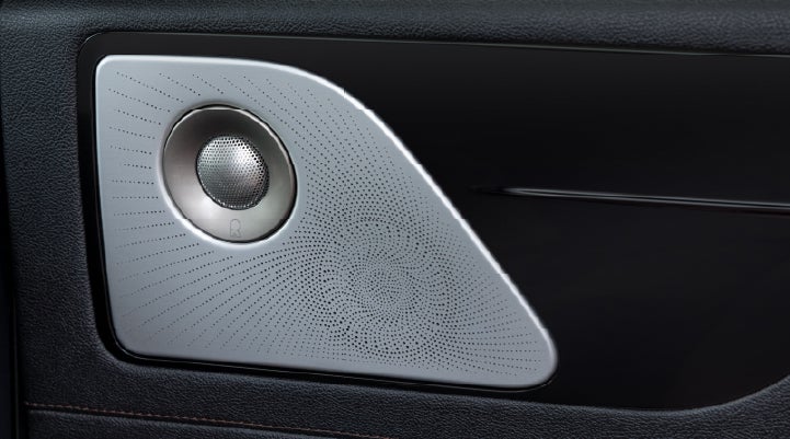 A close-up view of the available Revel® Ultima 3D Audio System. | Fair Oaks Lincoln in Naperville IL